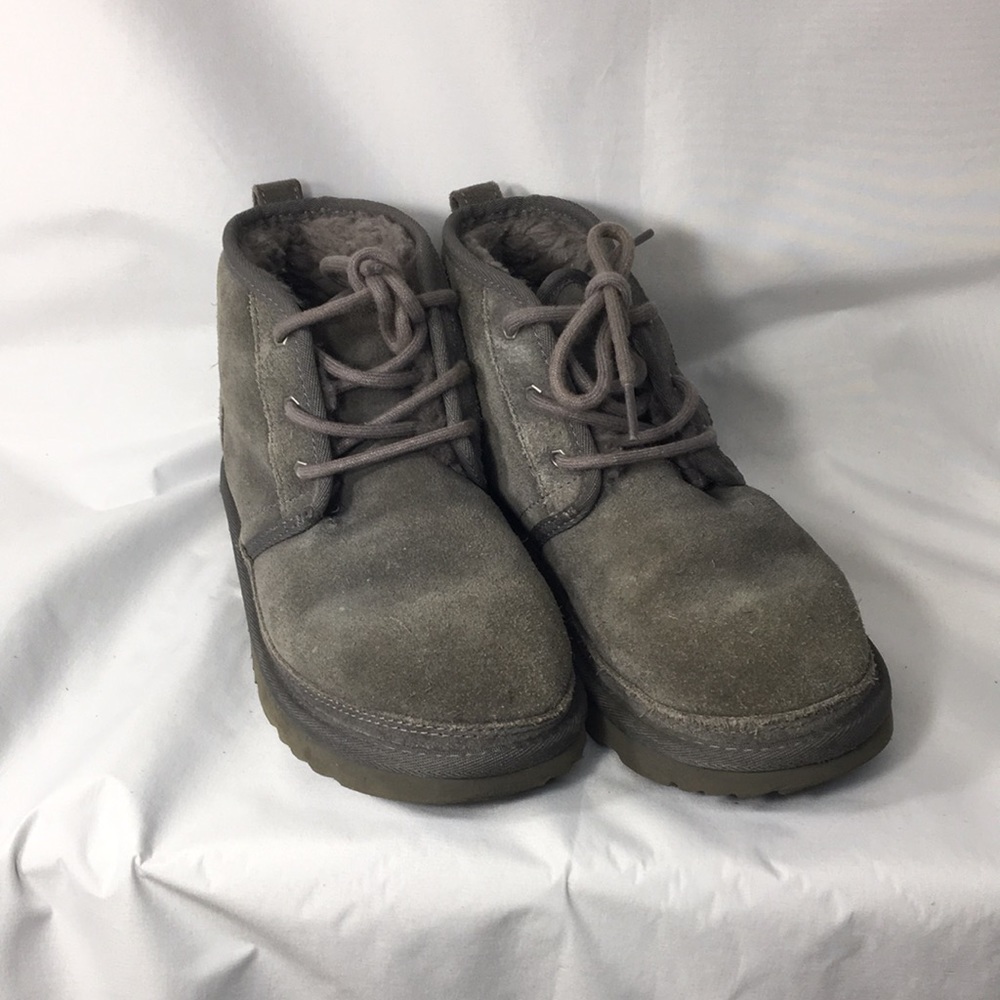 Ugg Women’s Neumel Gray Suede Chukka Ankle Boots Size 5 GREAT Condition